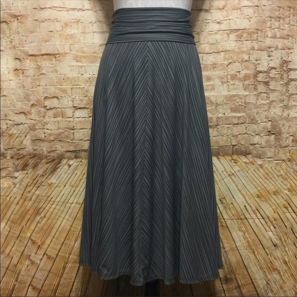 Patagonia Stretchy Foldover Waist Midi Skirt - Picture 2 of 7